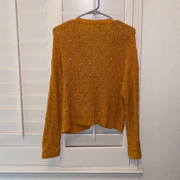 Women’s American Eagle size L cardigan - Picture 2 of 4